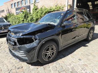 krockskadad bil auto Mercedes EQB 300 4Matic AMG Line 2023/7