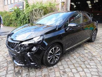 Unfallwagen Renault Clio V Techno 2024/1
