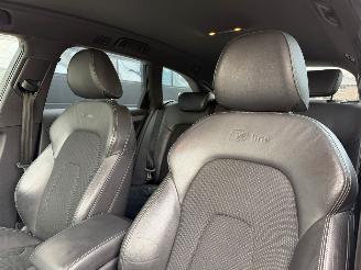 Audi A4 Avant 2.0 TDI S-Line Xenon Clima Navi PDC picture 8