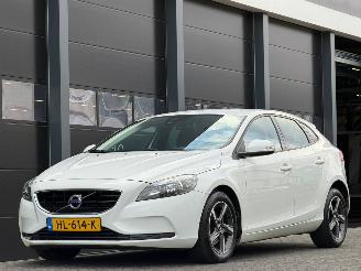 Volvo V-40 2.0 D2 Navi Clima PDC picture 1