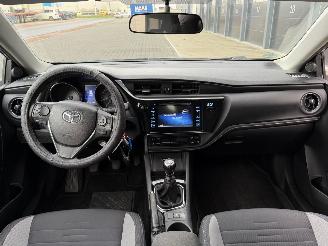 Toyota Auris 1.6D Xenon Clima EURO-6 picture 7