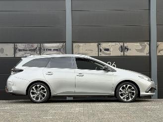 Toyota Auris 1.6D Xenon Clima EURO-6 picture 3