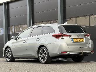 Toyota Auris 1.6D Xenon Clima EURO-6 picture 5