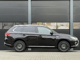 Mitsubishi Outlander 2.0 PHEV Navi Camera Clima EURO-6 picture 3