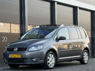 begagnad bil auto Volkswagen Touran 1.6 TDI Pano Navi Clima 7-PERS 2012/10