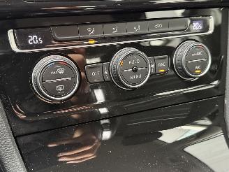 Volkswagen Golf 1.6 TDI CUP Edition Xenon Navi AUTOMAAT picture 12