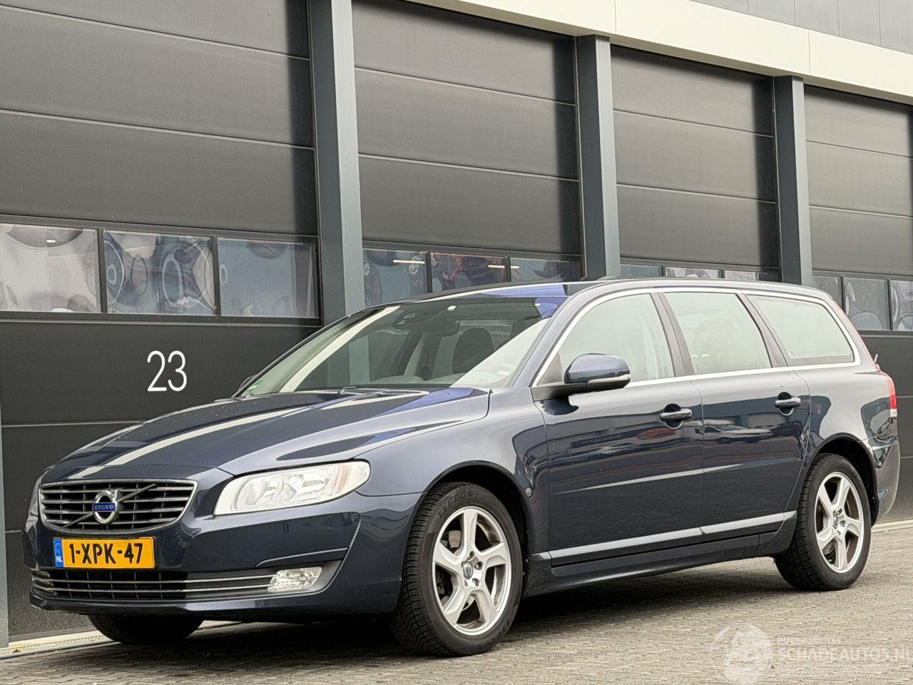 Volvo V-70 2.0 D4 Nordic+ Navi Clima PDC EURO-6