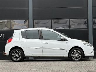 Renault Clio 1.5 dCi Night & Day Navi Clima picture 3