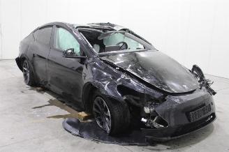 Tesla Model Y  picture 3