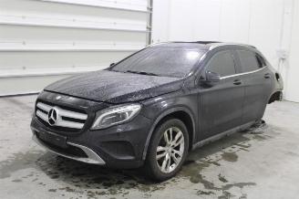 demontáž osobní automobily Mercedes GLA 200 2015/1