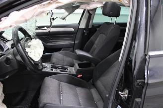 Volkswagen Passat  picture 10