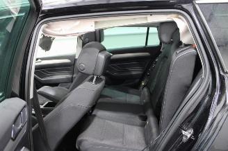 Volkswagen Passat  picture 11