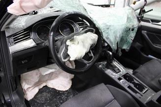 Volkswagen Passat  picture 9