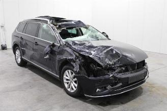 Volkswagen Passat  picture 2