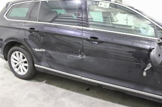 Volkswagen Passat  picture 7