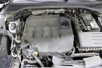 Volkswagen Passat  picture 13