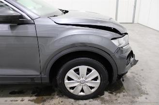 Volkswagen T-Roc  picture 8