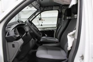 Volkswagen Transporter T6 Kombi picture 11