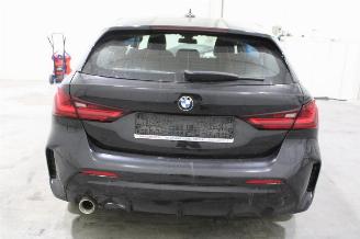 BMW 1-serie 118 picture 8