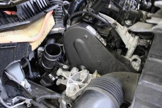 Volkswagen Transporter T6 picture 14