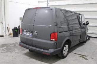 Volkswagen Transporter T6 picture 3