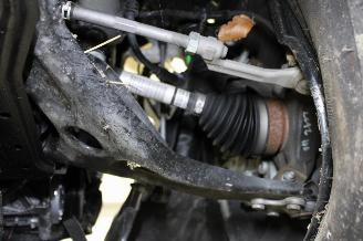 Peugeot 208  picture 16