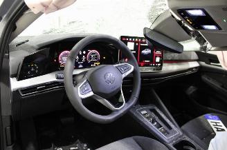 Volkswagen Golf  picture 9