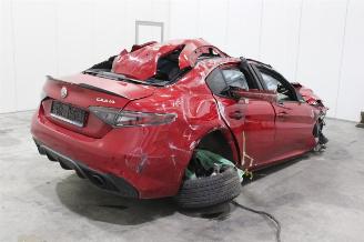 Alfa Romeo Giulia  picture 4