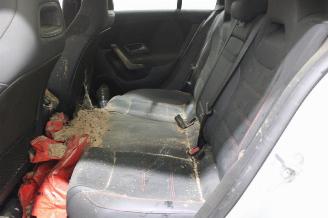 Mercedes Cla-klasse CLA 180 picture 13