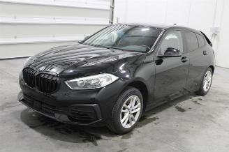 Coche siniestrado BMW 1-serie 118 2020/11