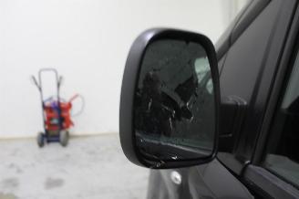 Opel Vivaro  picture 21