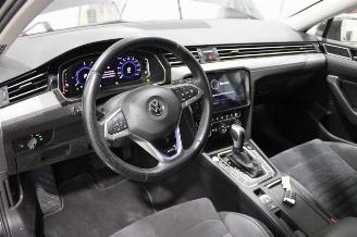 Volkswagen Passat  picture 9