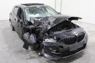 BMW 1-serie 118 picture 2