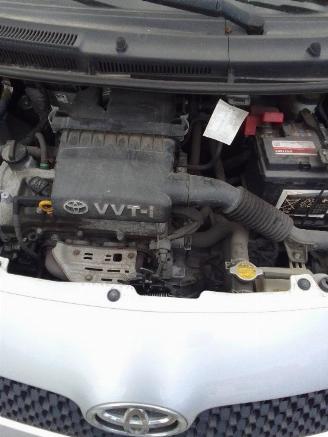 Toyota Yaris  picture 15