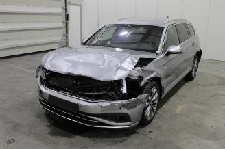 Volkswagen Passat  picture 24