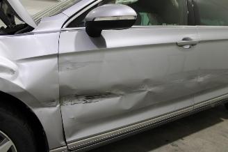 Volkswagen Passat  picture 23