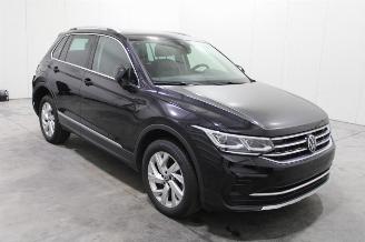 Volkswagen Tiguan  picture 2