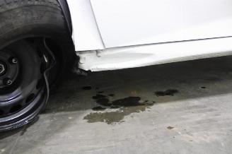 Peugeot 208  picture 12