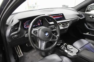 BMW 1-serie 120 picture 9