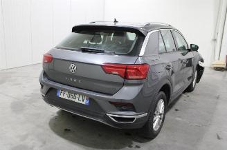 Volkswagen T-Roc  picture 3