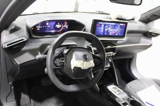 Peugeot 2008  picture 9