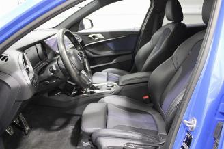 BMW 1-serie 118 picture 11