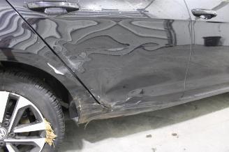 Volkswagen Golf  picture 7