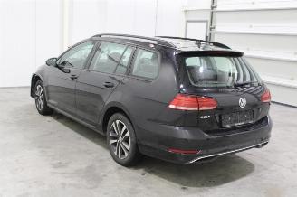 Volkswagen Golf  picture 4