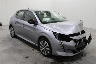 Peugeot 208  picture 2