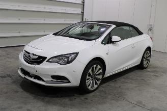 skadebil auto Opel Cascada  2018/2