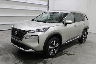 Damaged car Nissan X-Trail  2023/8