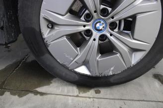 BMW iX1  picture 19