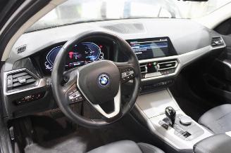 BMW 3-serie 320 picture 11