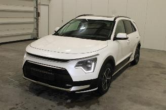damaged passenger cars Kia Niro  2022/9